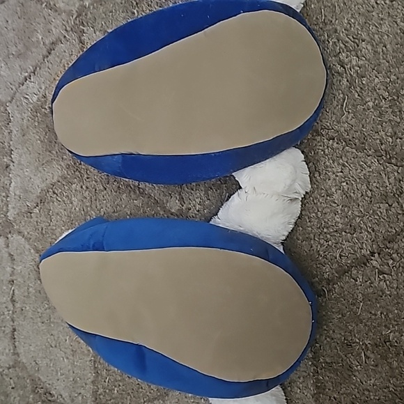 Cinnamoroll Fuzzy Slipper - Picture 3 of 4